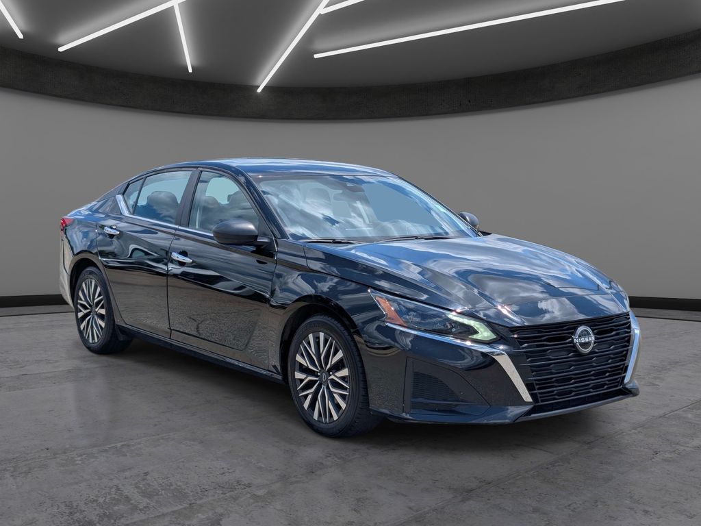 Super Black 2024 Nissan Altima Sedan Front-Wheel Drive Continuously Variable Transmission