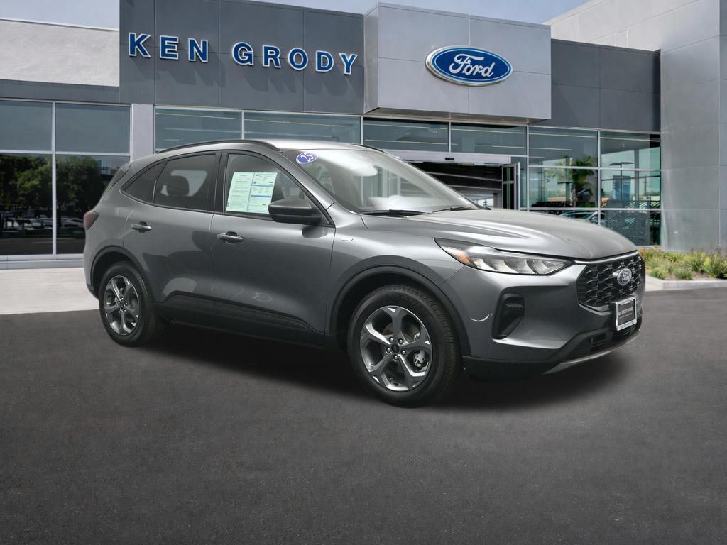 2025 Ford Escape Hybrid ST-Line FWD