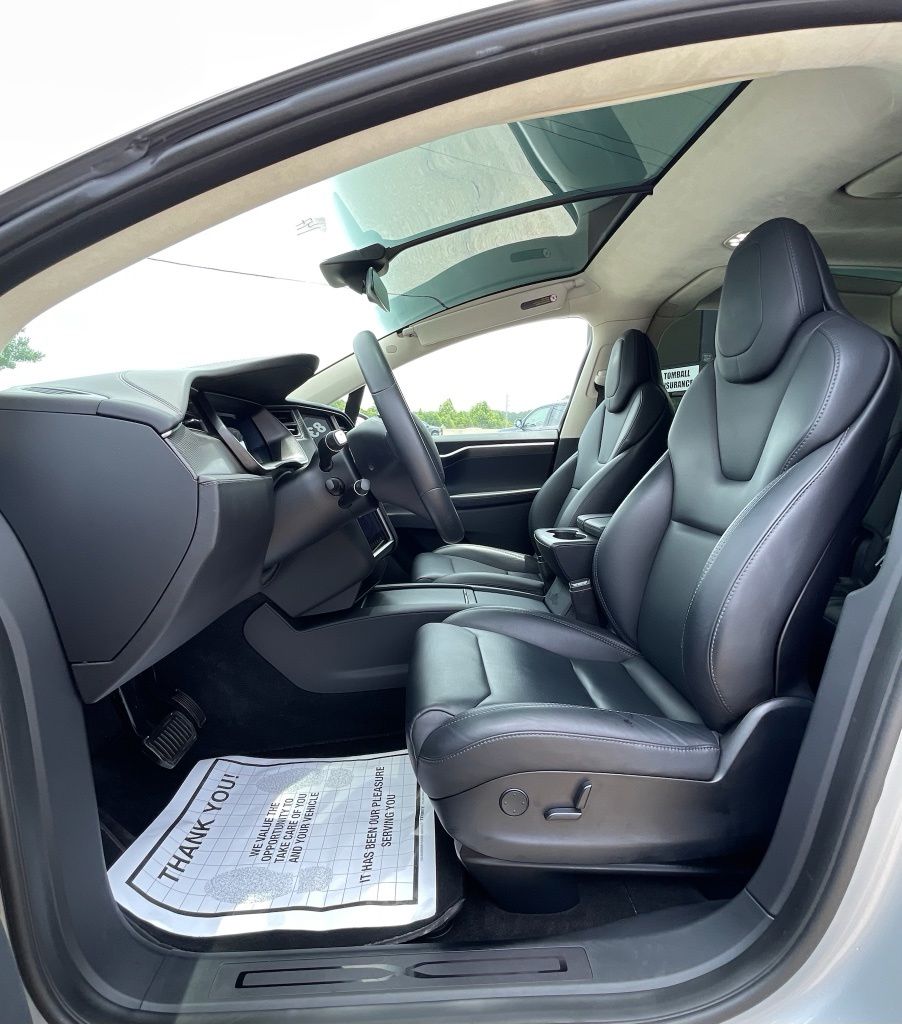 2018 Tesla Model X 75D Silver at Autostrade