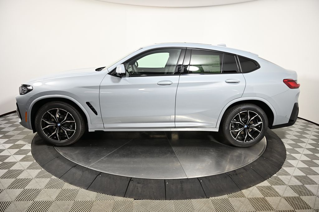 2025 BMW X4 xDrive30i 2