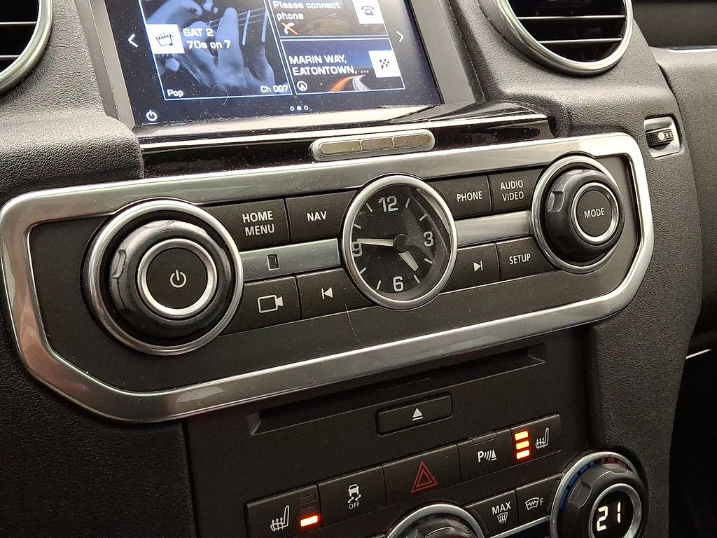 2016 Land Rover LR4 HSE 17