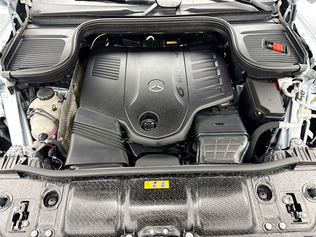 Thumbnail: 2025 Mercedes-Benz GLE - 28