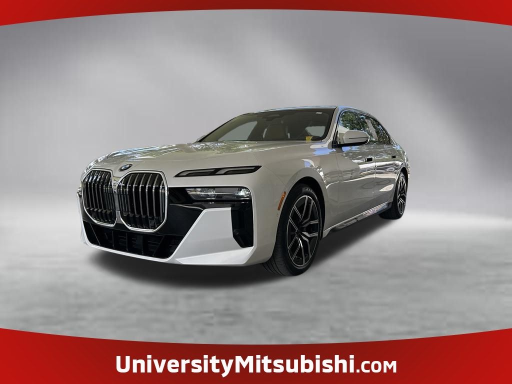 White 2026 BMW 7 Series Sedan All-Wheel Drive 8-Speed Automatic