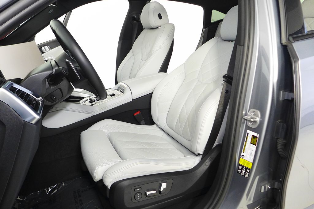 Thumbnail: 2024 BMW X6 - 22