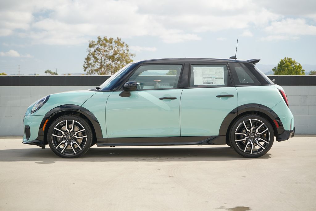 Thumbnail: 2027 MINI Cooper - 3