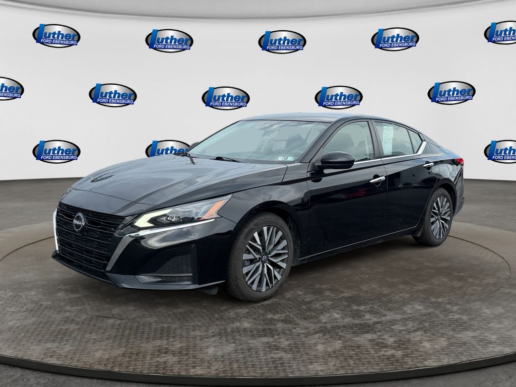 2023 Nissan Altima 2.5 SV Black at Luther Ford
