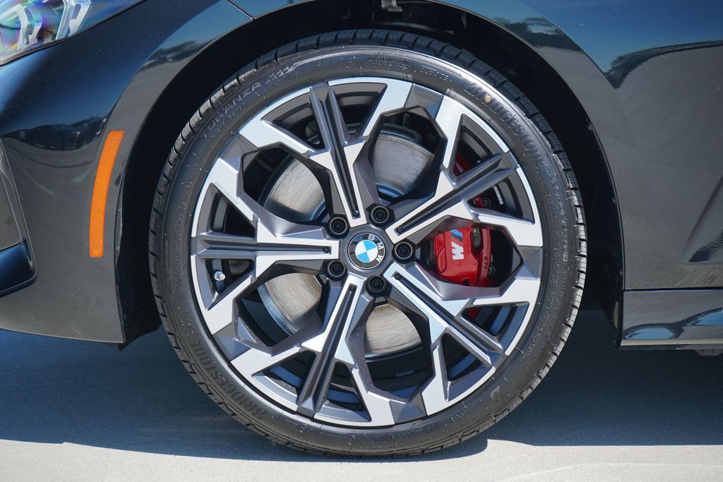 Thumbnail: 2026 BMW 3 Series - 5