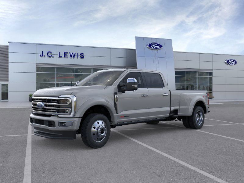 2025 Ford F-450 Super Duty Platinum