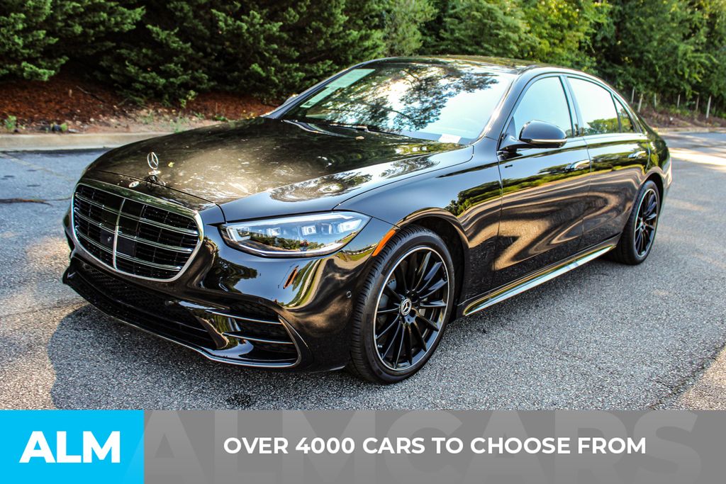 Used 2025 Black Mercedes-Benz S 580 image 2