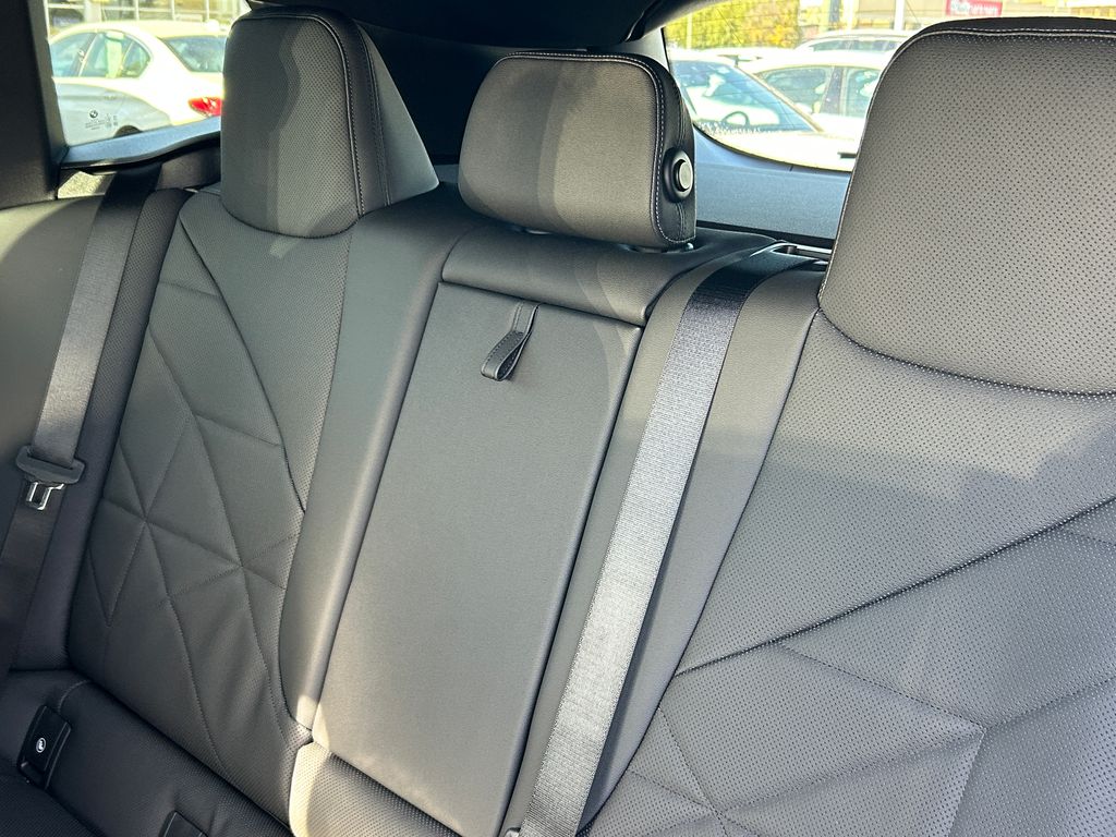 Thumbnail: 2026 BMW iX - 31