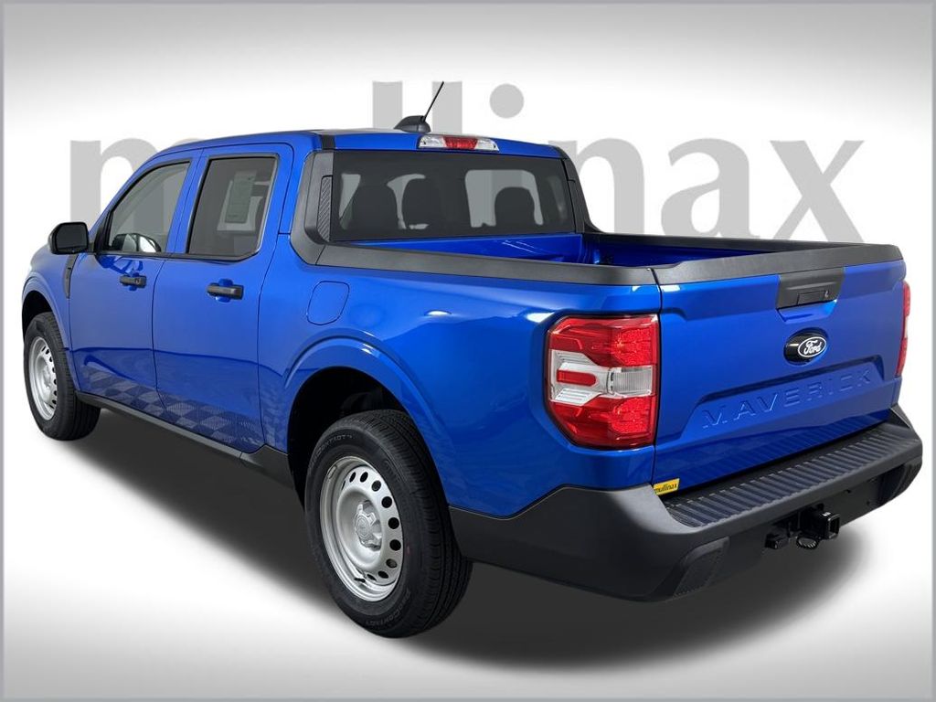 2025 Ford Maverick XL photo 3