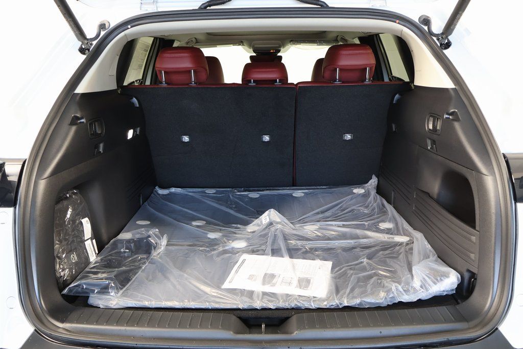 Thumbnail: 2026 Mazda CX-50 - 9