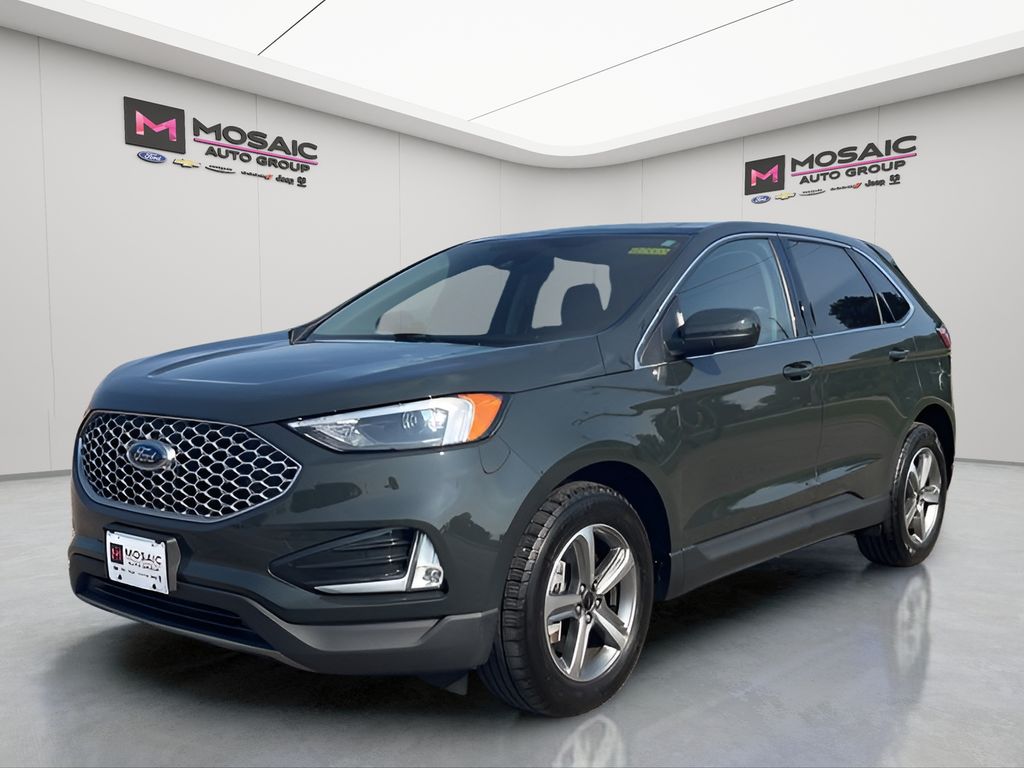 2023 Ford Edge