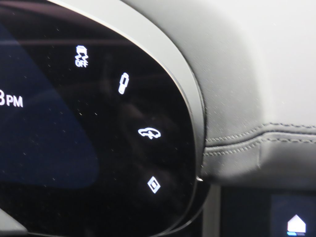 Thumbnail: 2023 Porsche Taycan - 24