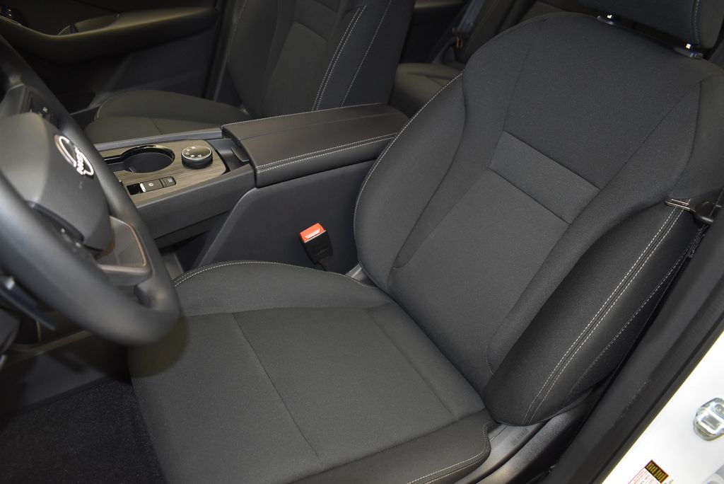 2025 Nissan Rogue S 13