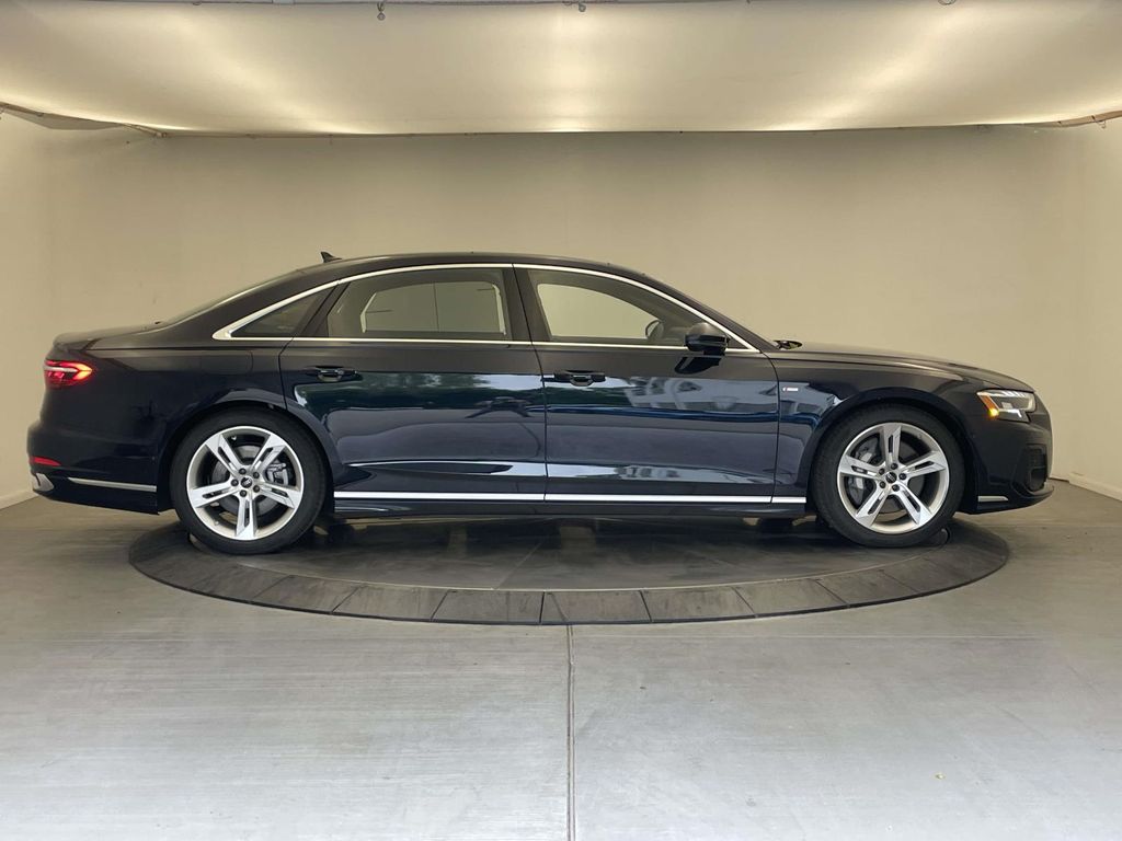 2026 Audi A8 L 55 - 7
