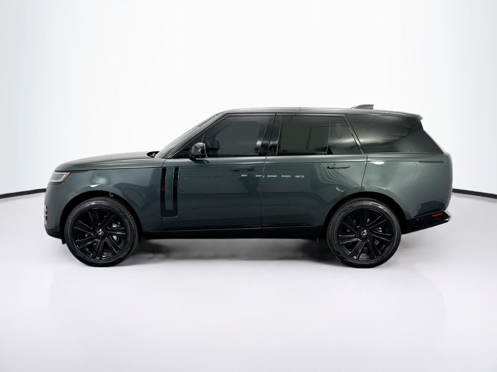 Thumbnail: 2023 Land Rover Range Rover - 2