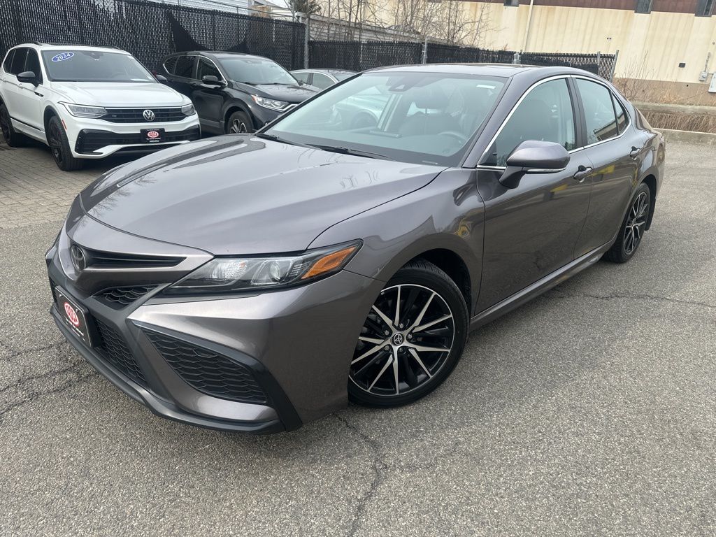 2023 Toyota Camry SE FWD