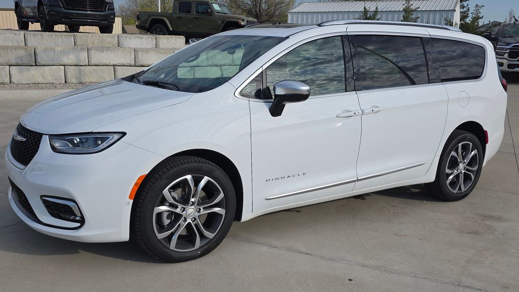2026 Chrysler Pacifica Pinnacle