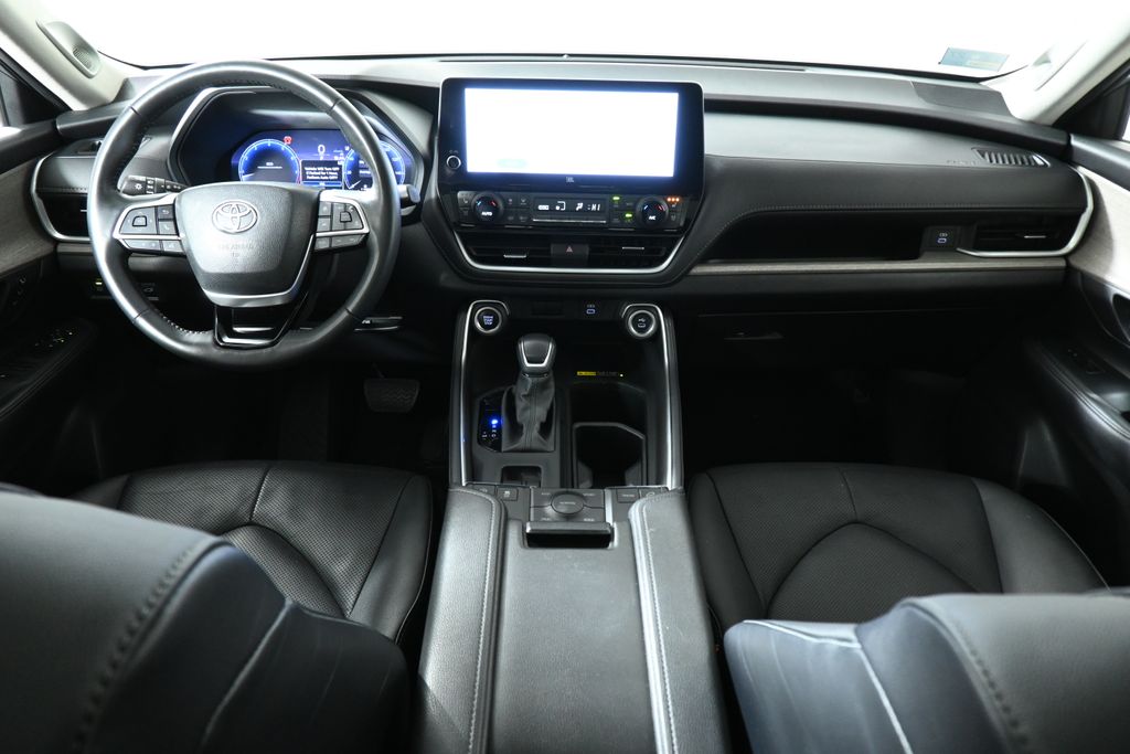 Thumbnail: 2024 Toyota Grand Highlander - 4
