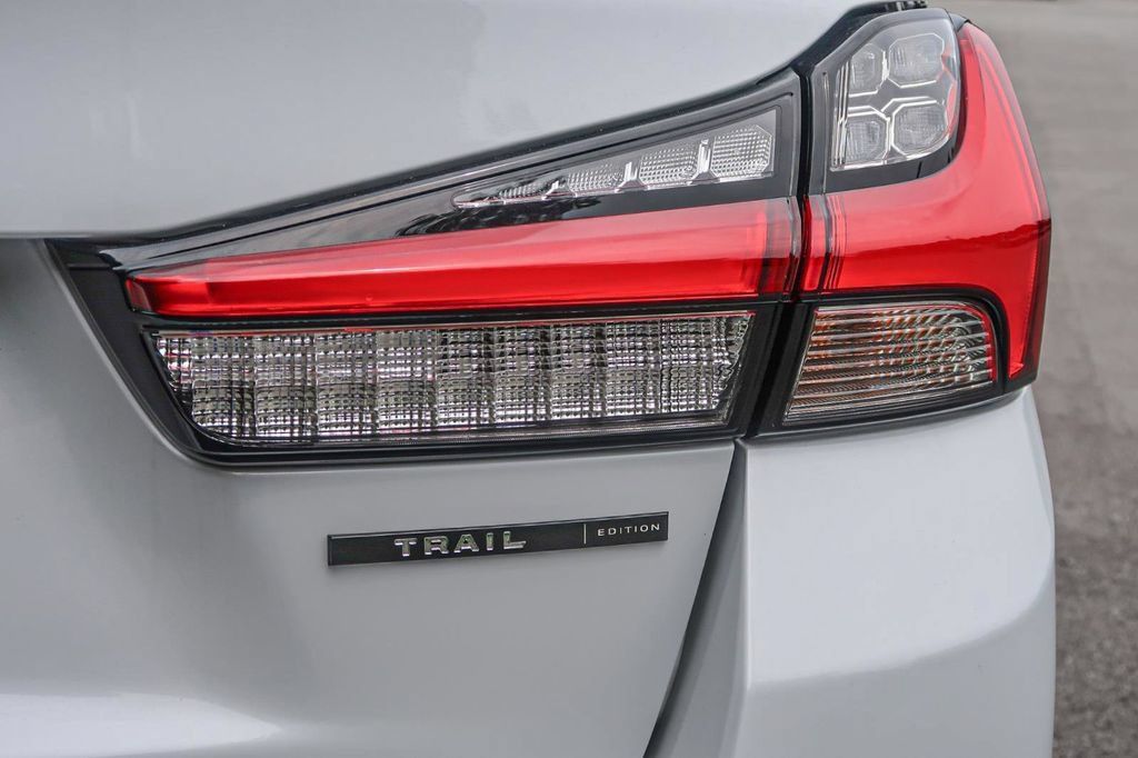 2025 Mitsubishi Outlander Sport TRAIL - Photo 11