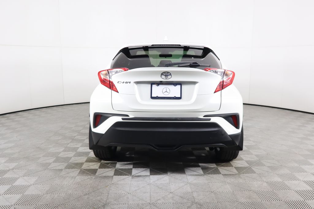 2021 Toyota C-HR LE 6