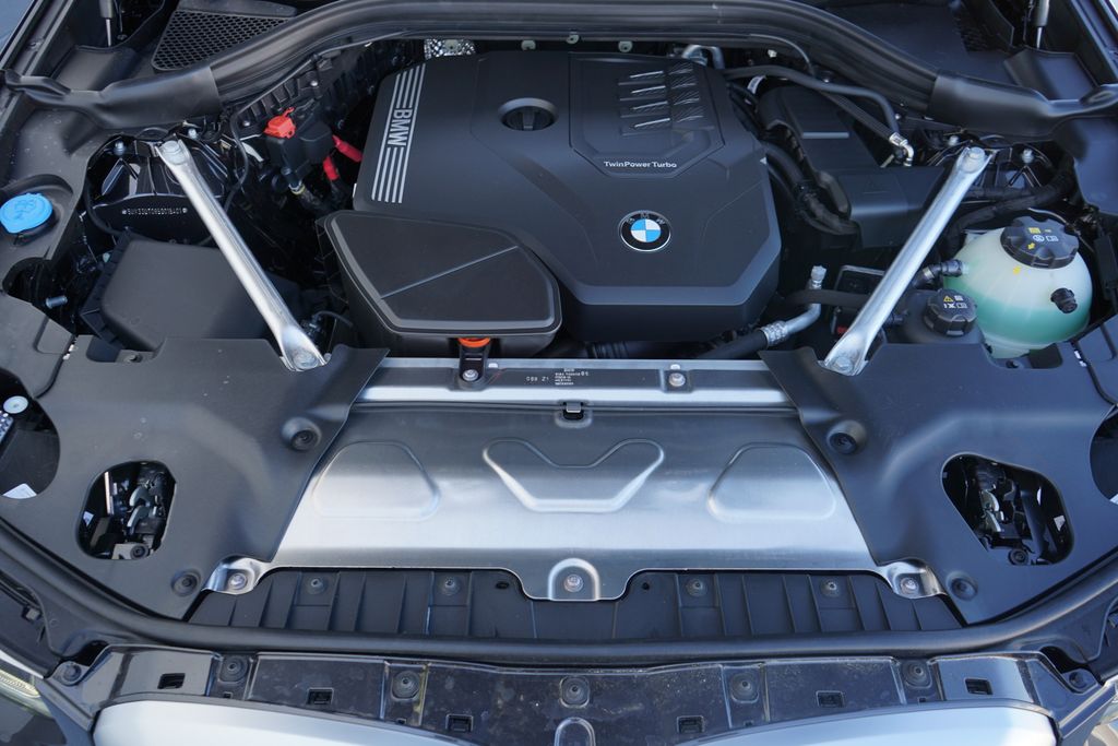 2025 BMW X4 xDrive30i 21