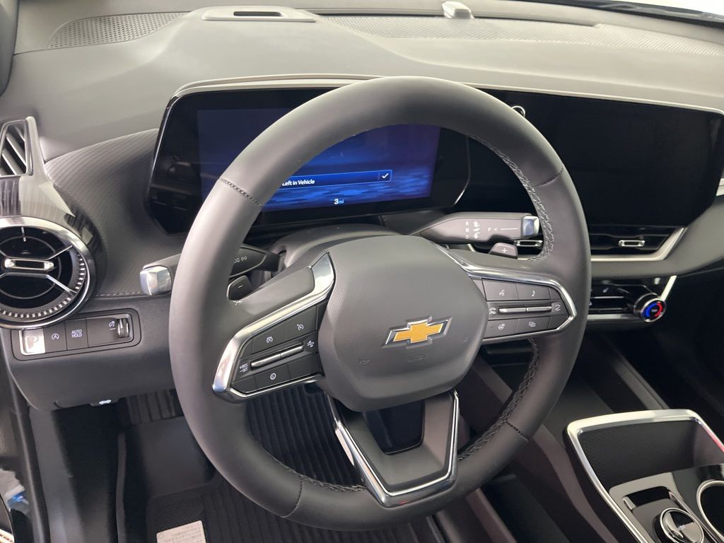 Thumbnail: 2026 Chevrolet Equinox - 23