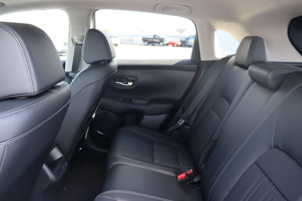 2025 Honda HR-V EX-L 12