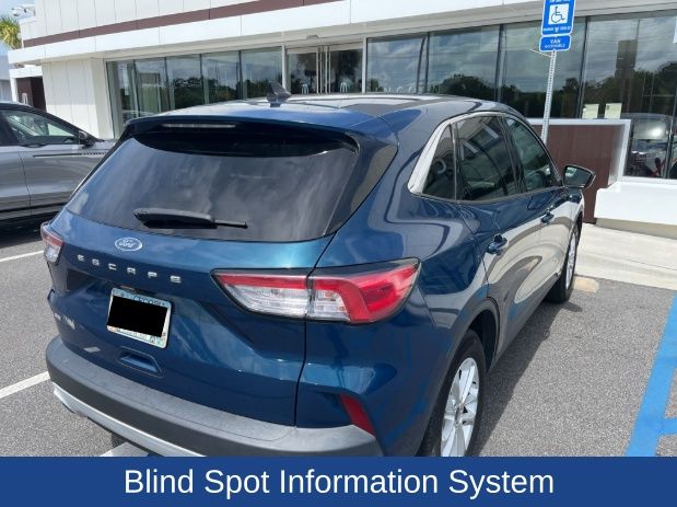 2020 Ford Escape SE
