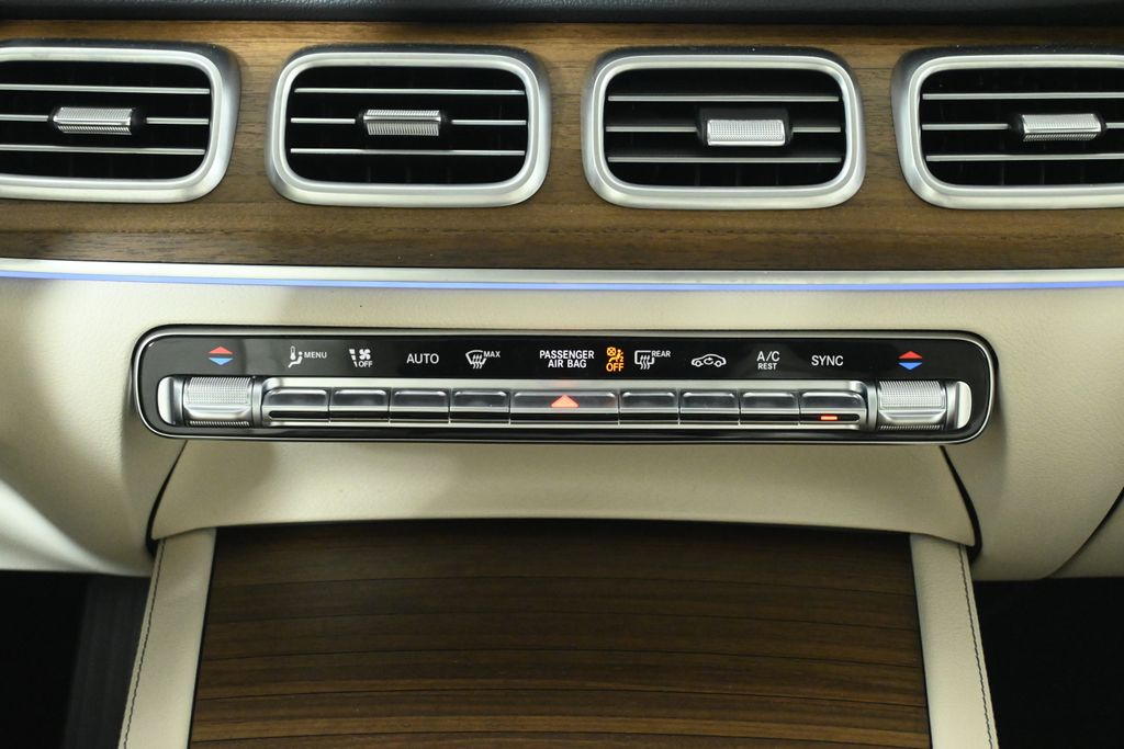 Thumbnail: 2025 Mercedes-Benz GLE - 24