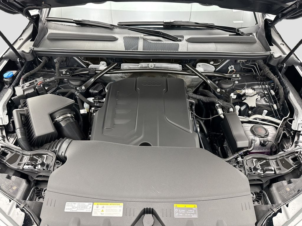 Thumbnail: 2025 Audi Q5 - 28