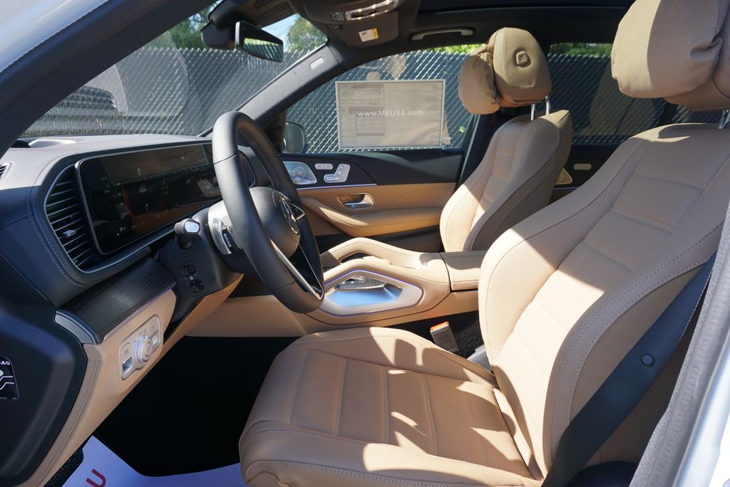 Thumbnail: 2026 Mercedes-Benz GLE - 26