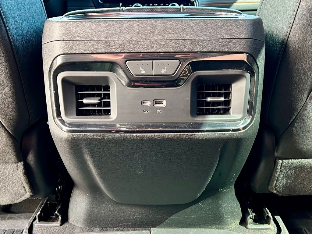 2023 GMC Sierra 1500 AT4 photo