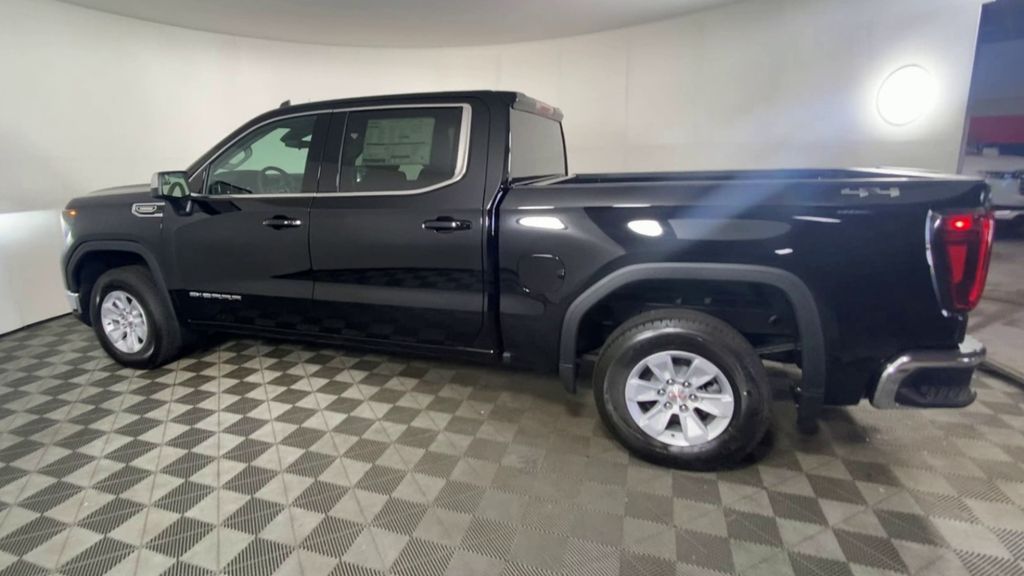 2024 GMC Sierra 1500 SLE 6