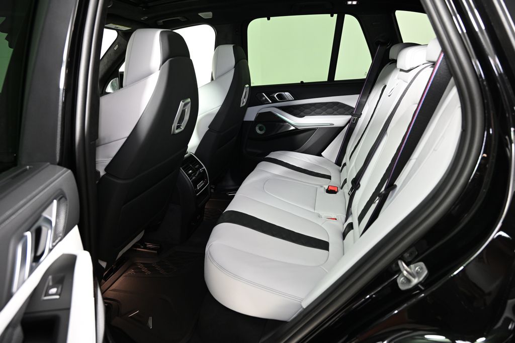 Thumbnail: 2026 BMW X5 - 25