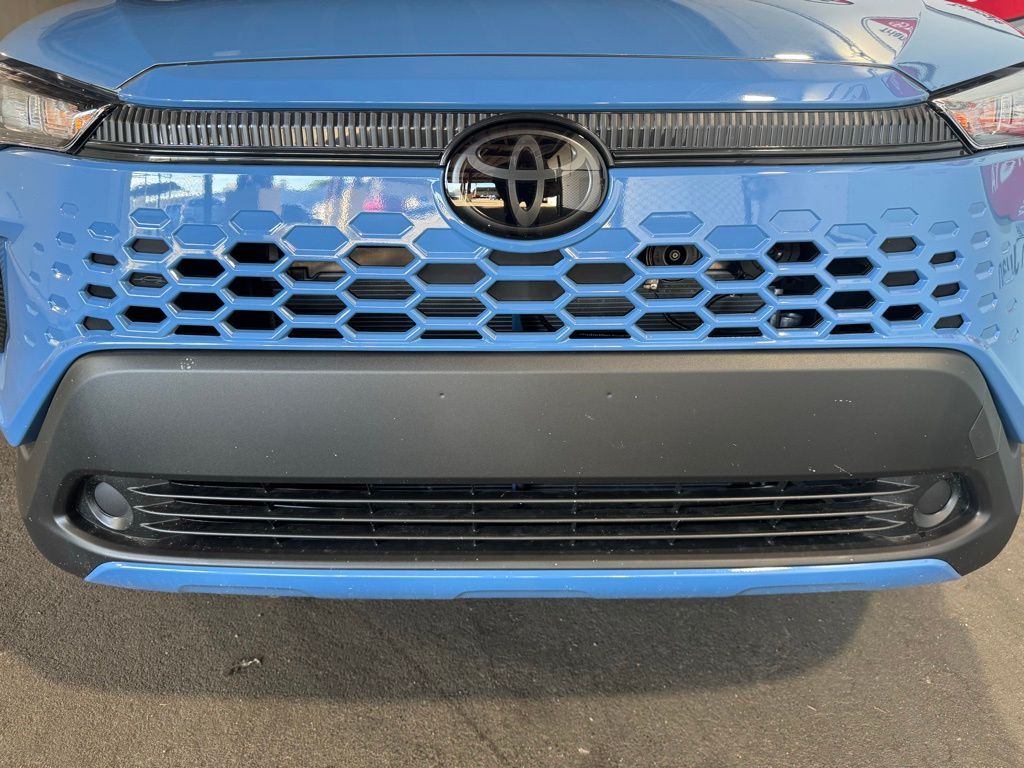 Thumbnail: 2026 Toyota Corolla Cross - 12