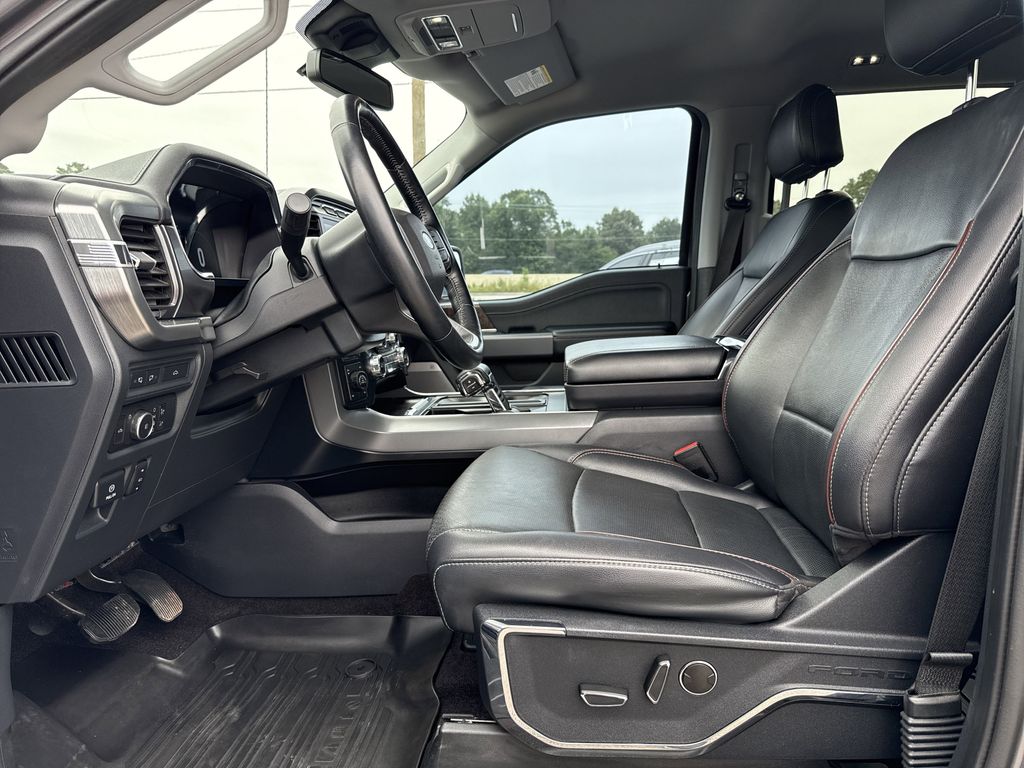 2021 Ford F-150 Lariat - 11