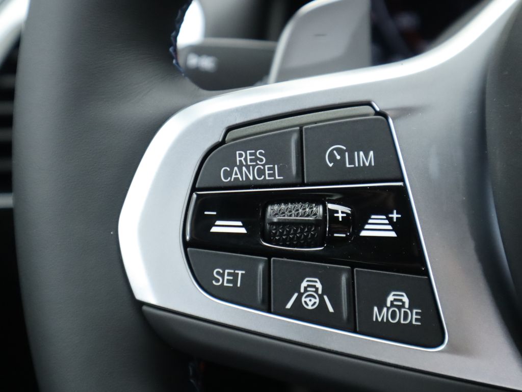 Thumbnail: 2026 BMW 8 Series - 12