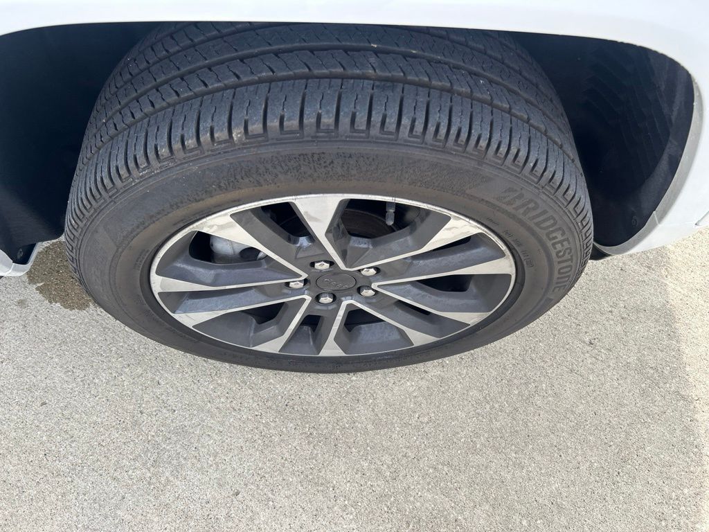 Used 2024 Jeep Grand Cherokee SUV