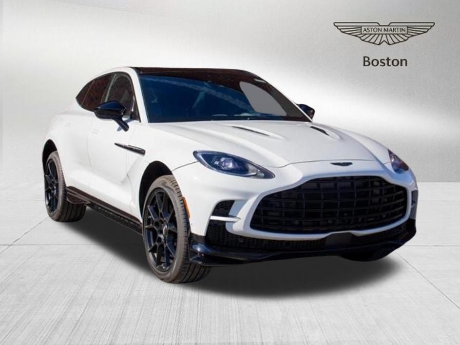 /2024 Aston-Martin DBX