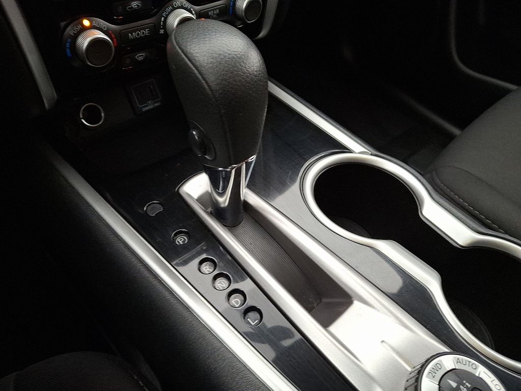 Thumbnail: 2020 Nissan Pathfinder - 15