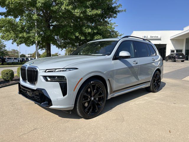  2024 BMW X7 xDrive40i AWD   