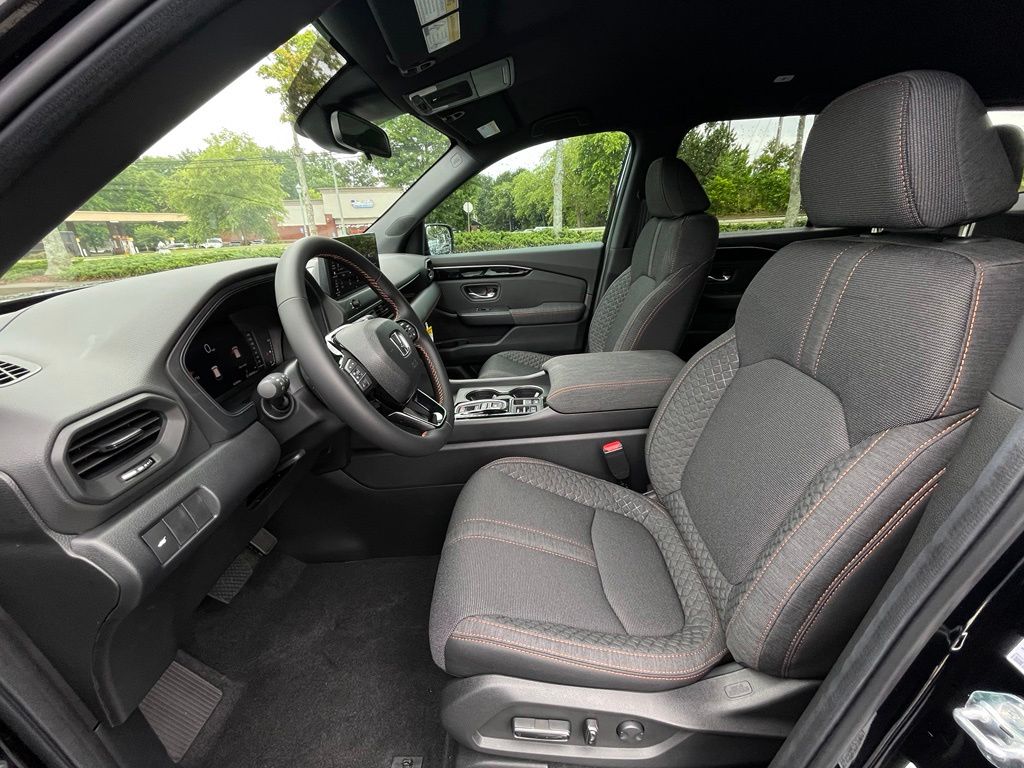 Thumbnail: 2026 Honda Pilot - 26