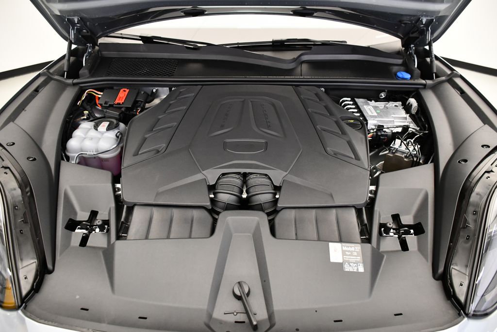 Thumbnail: 2026 Porsche Cayenne - 12