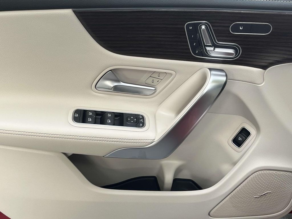 2025 Mercedes-Benz CLA 250 13