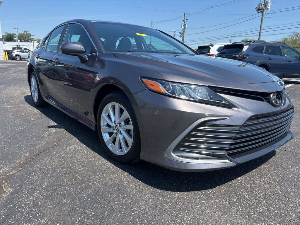 2024 Toyota Camry LE FWD