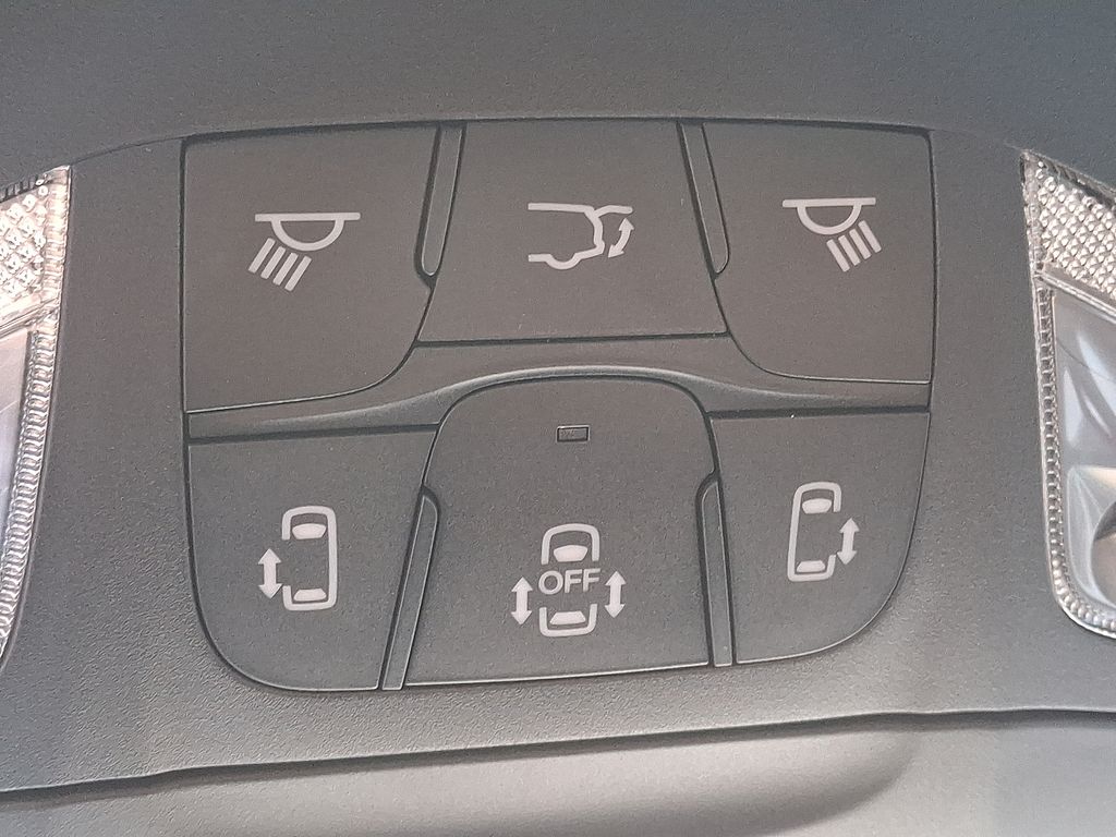 2026 Chrysler Pacifica — photo 17