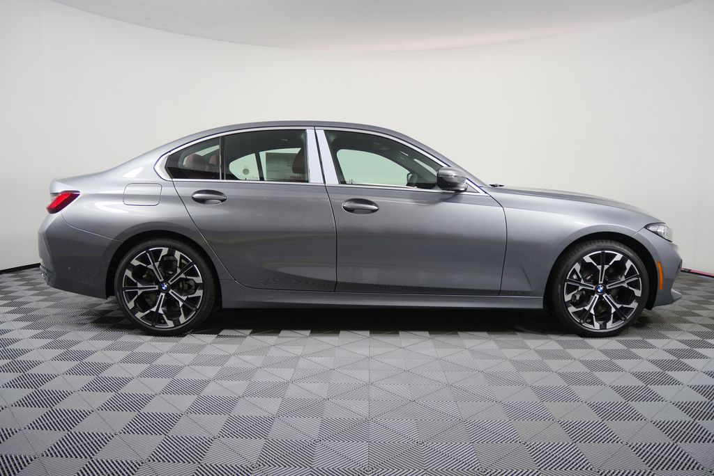 Thumbnail: 2026 BMW 3 Series - 2