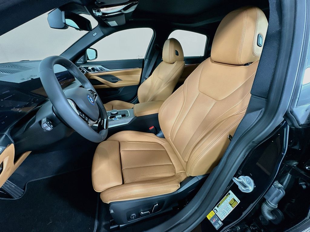 Thumbnail: 2026 BMW i4 - 16